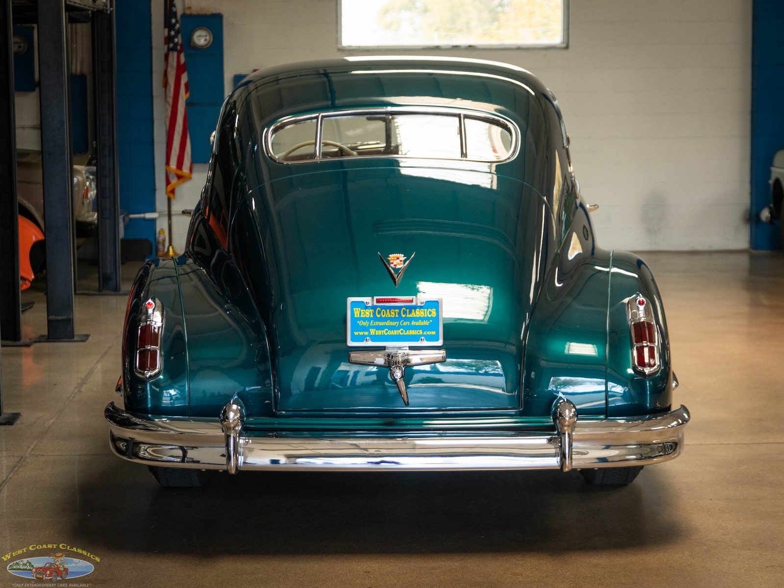 Cadillac-Series-61-Custom-LS-V8-1946-2-Door-Coupe-16