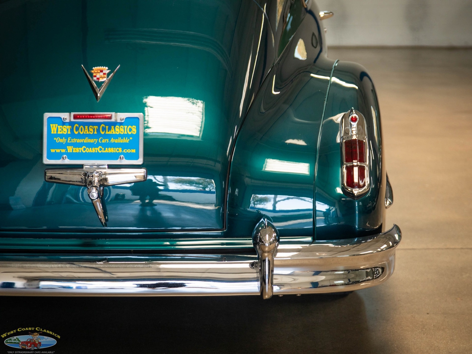 Cadillac-Series-61-Custom-LS-V8-1946-2-Door-Coupe-19