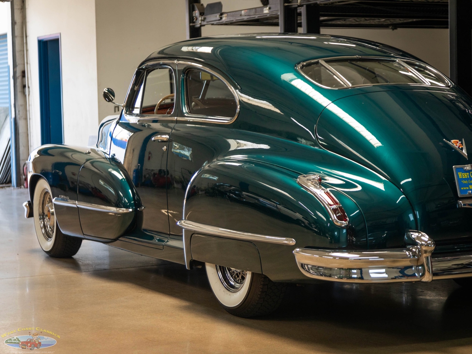 Cadillac-Series-61-Custom-LS-V8-1946-2-Door-Coupe-21
