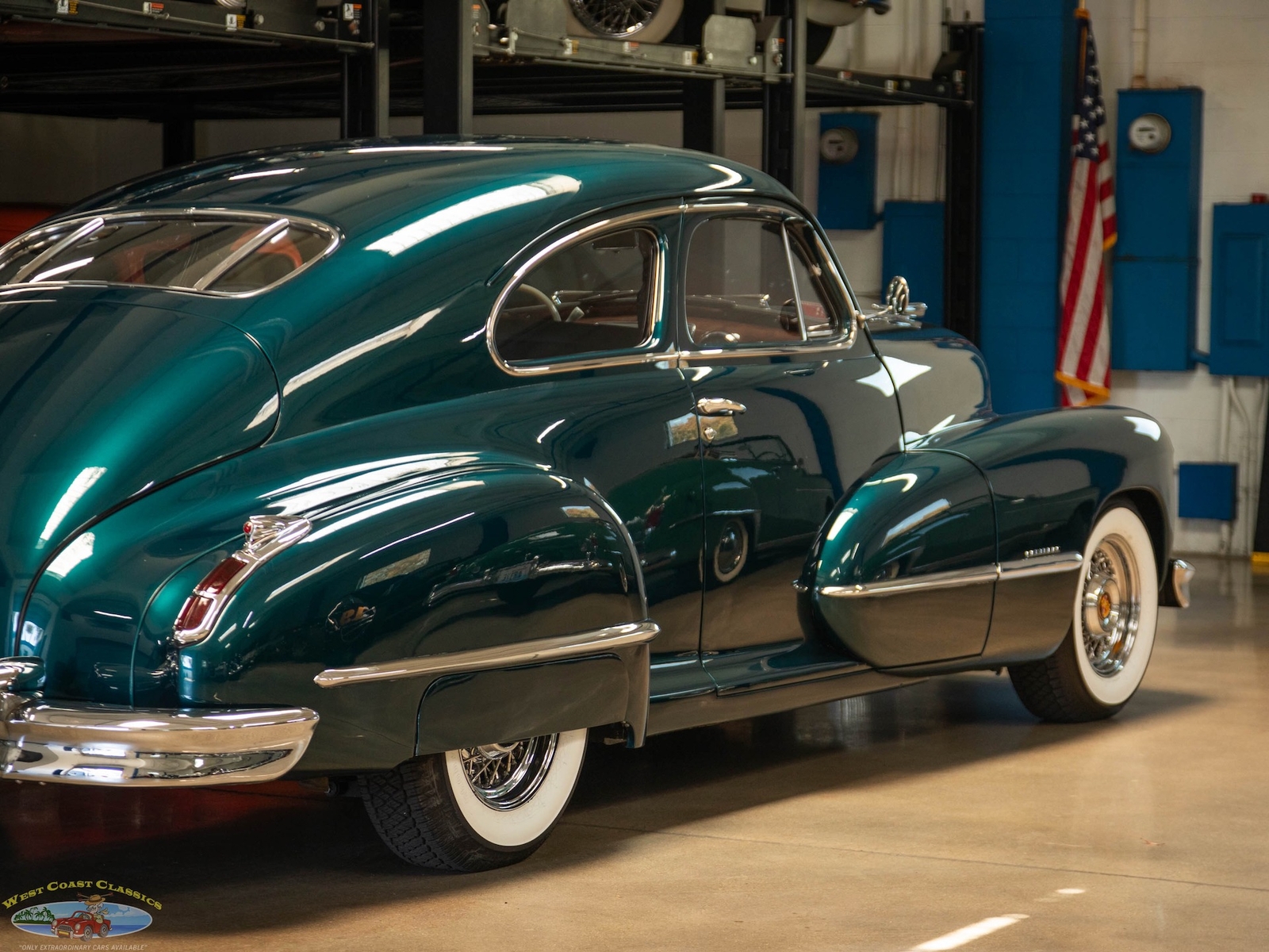 Cadillac-Series-61-Custom-LS-V8-1946-2-Door-Coupe-25