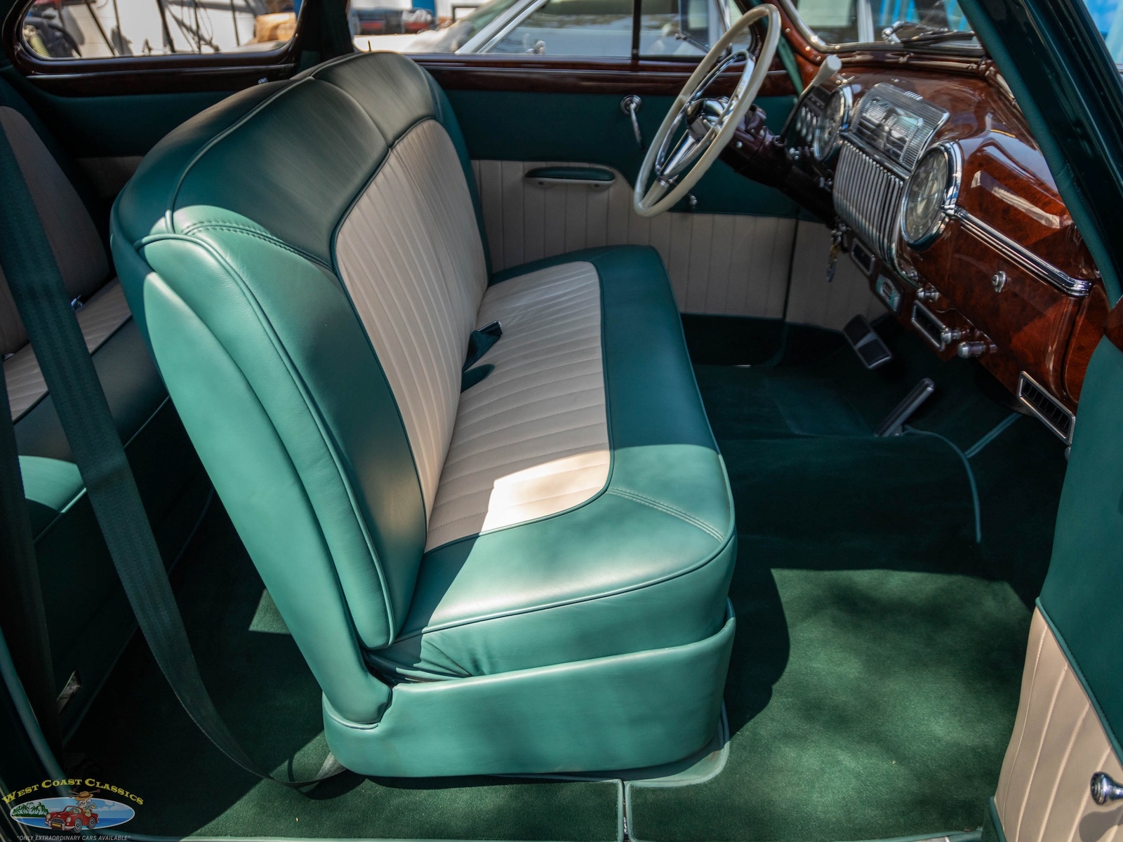 Cadillac-Series-61-Custom-LS-V8-1946-2-Door-Coupe-39