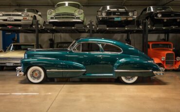 Cadillac-Series-61-Custom-LS-V8-1946-2-Door-Coupe-5