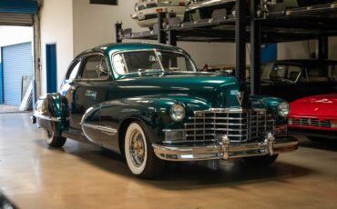 Cadillac-Series-61-Custom-LS-V8-1946-2-Door-Coupe-9