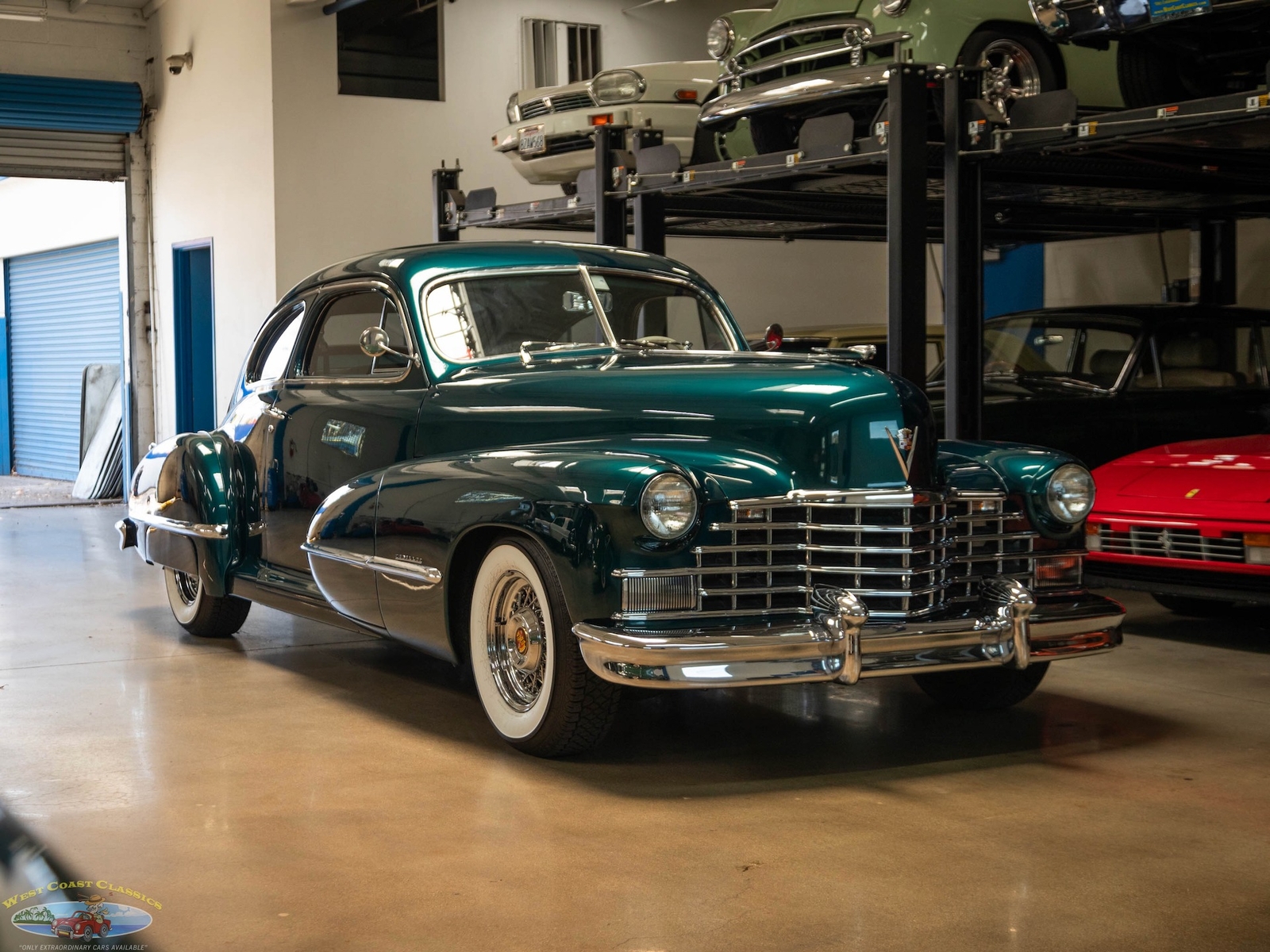 Cadillac-Series-61-Custom-LS-V8-1946-2-Door-Coupe-9
