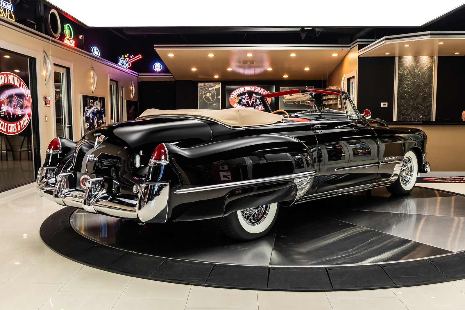 Cadillac-Series-62-1949-Convertible-13