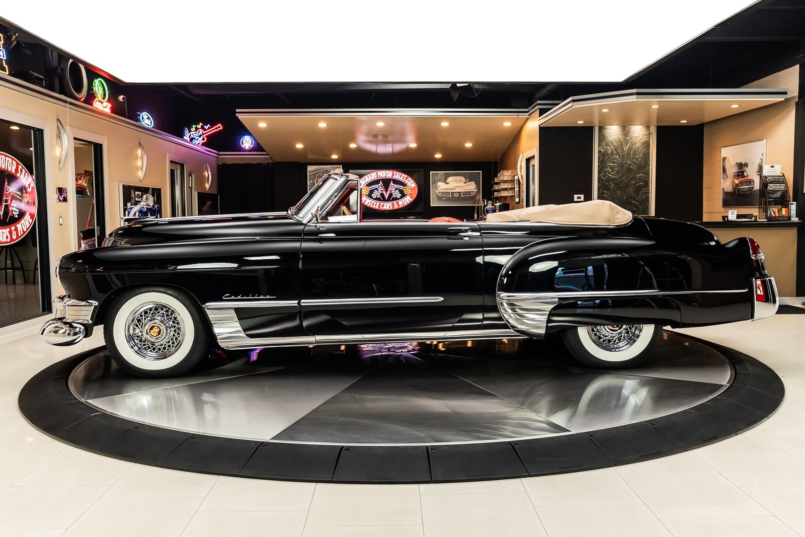 Cadillac-Series-62-1949-Convertible-19
