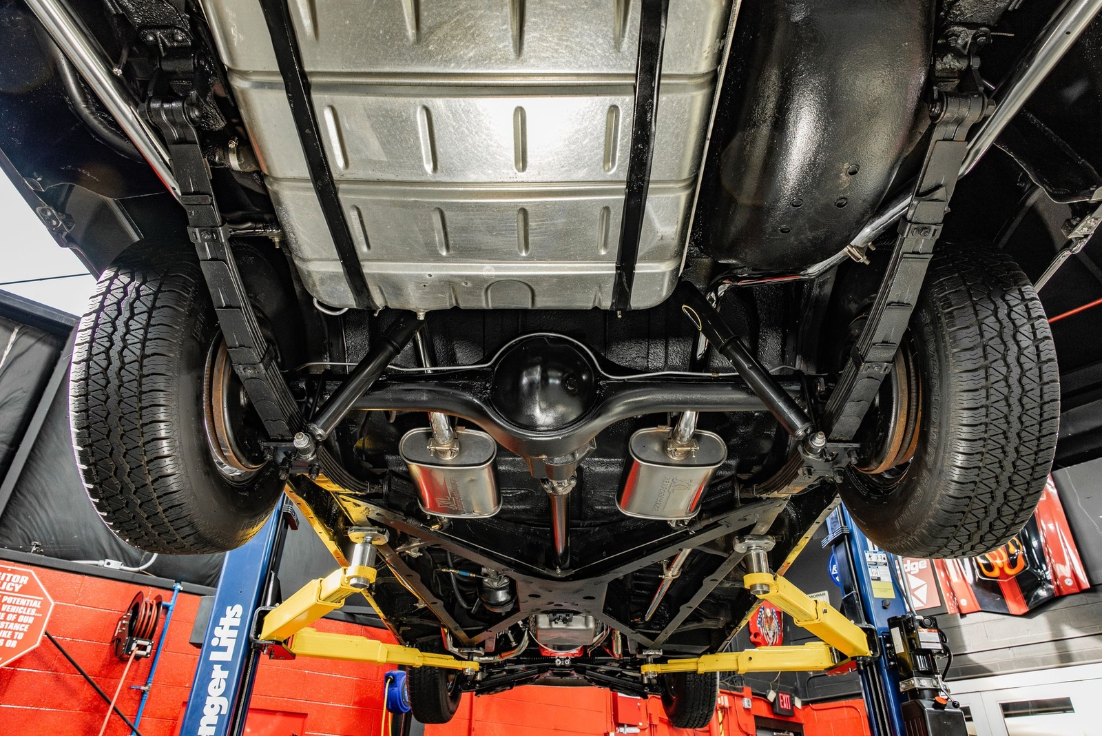 Cadillac-Series-62-1949-Convertible-4