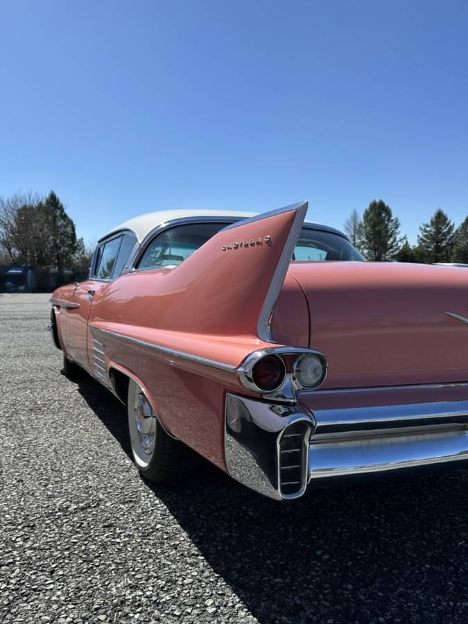 Cadillac-Series-62-1958-custom-10