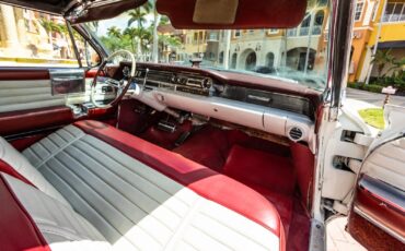 Cadillac-Series-62-1961-Convertible-7