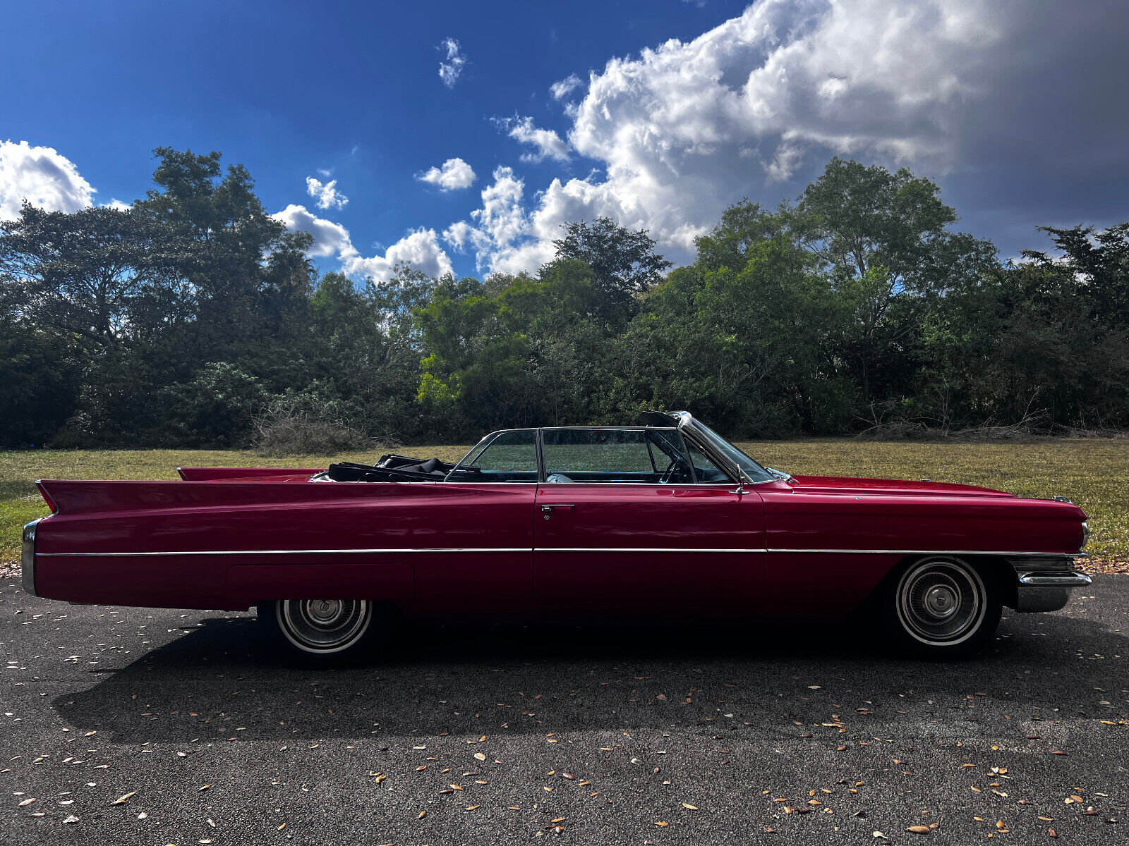 Cadillac-Series-62-1963-Convertible-26
