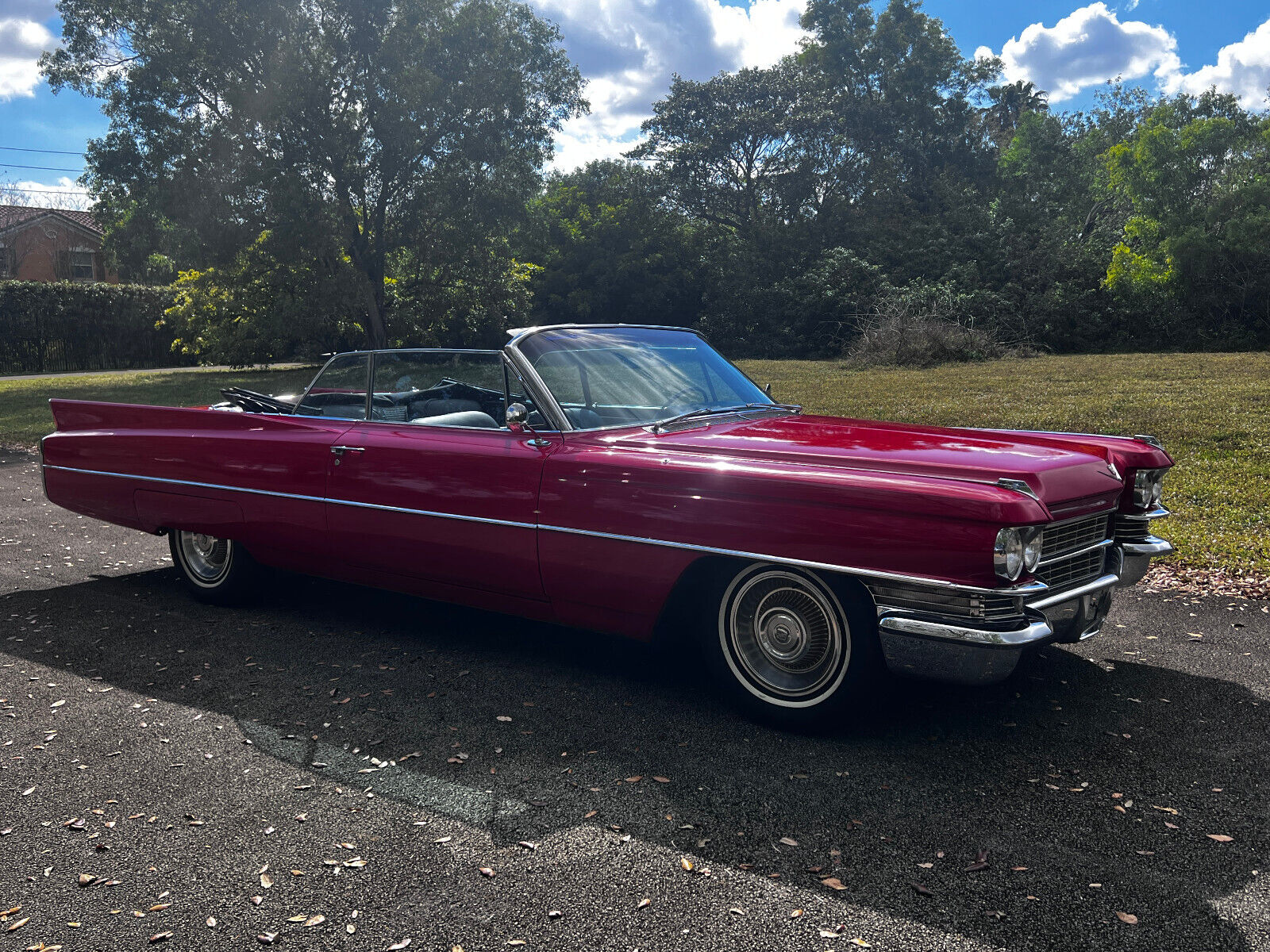 Cadillac-Series-62-1963-Convertible-27