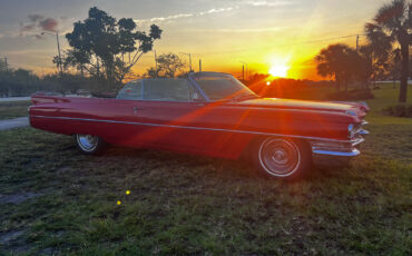 Cadillac-Series-62-1963-Convertible-31