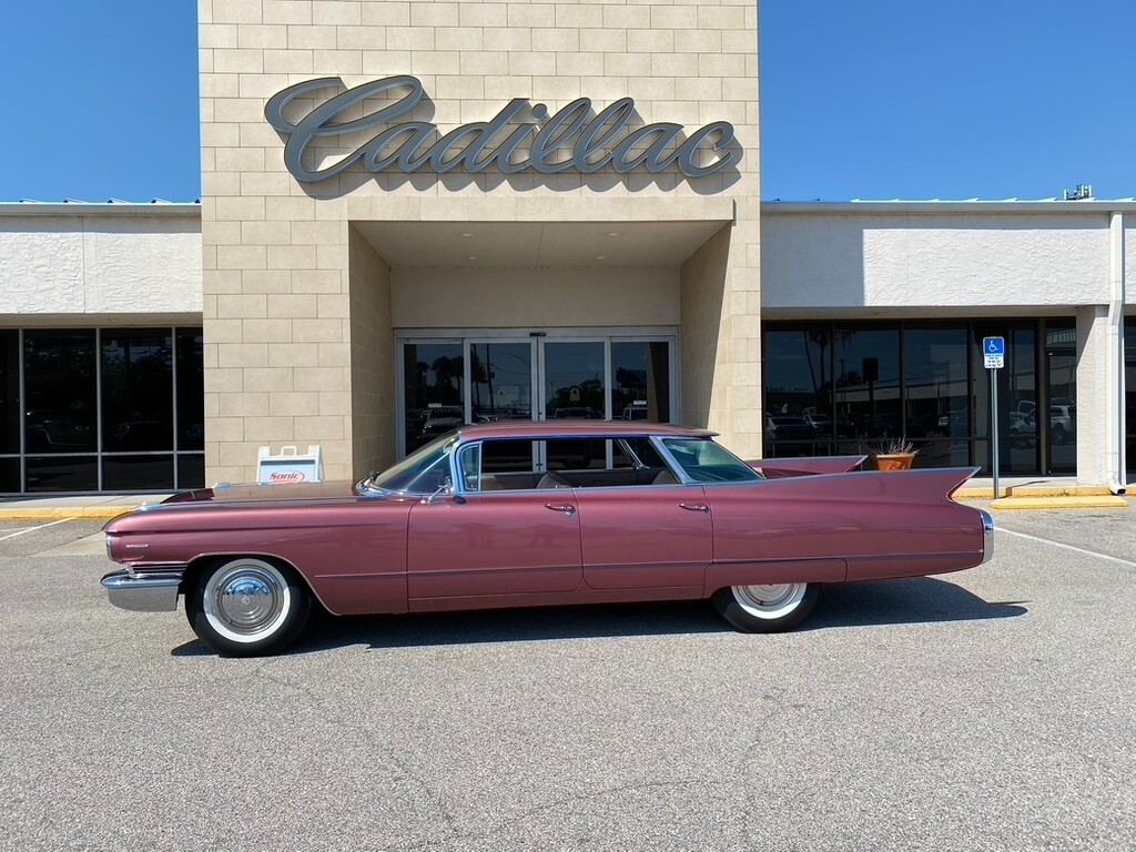 Cadillac-Series-Sixty-Two-Four-Window-Sedan-6239A-1960-Sedan-1