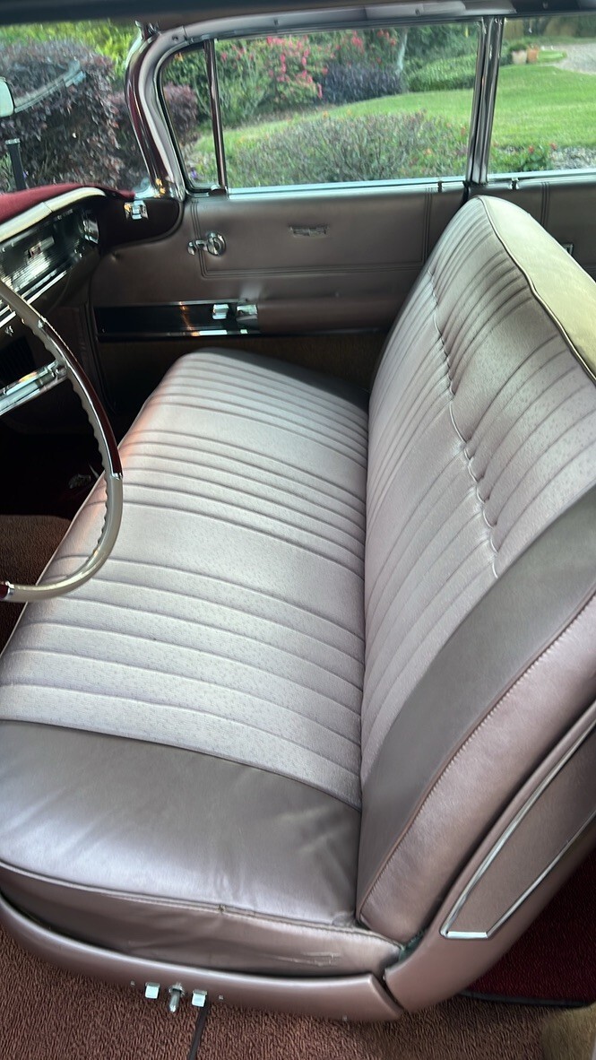 Cadillac-Series-Sixty-Two-Four-Window-Sedan-6239A-1960-Sedan-14