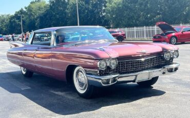 Cadillac-Series-Sixty-Two-Four-Window-Sedan-6239A-1960-Sedan-4
