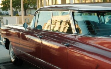 Cadillac-Series-Sixty-Two-Four-Window-Sedan-6239A-1960-Sedan-5