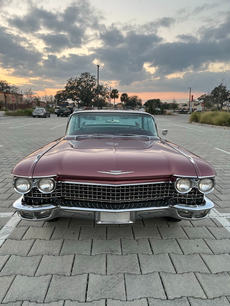 Cadillac-Series-Sixty-Two-Four-Window-Sedan-6239A-1960-Sedan-6