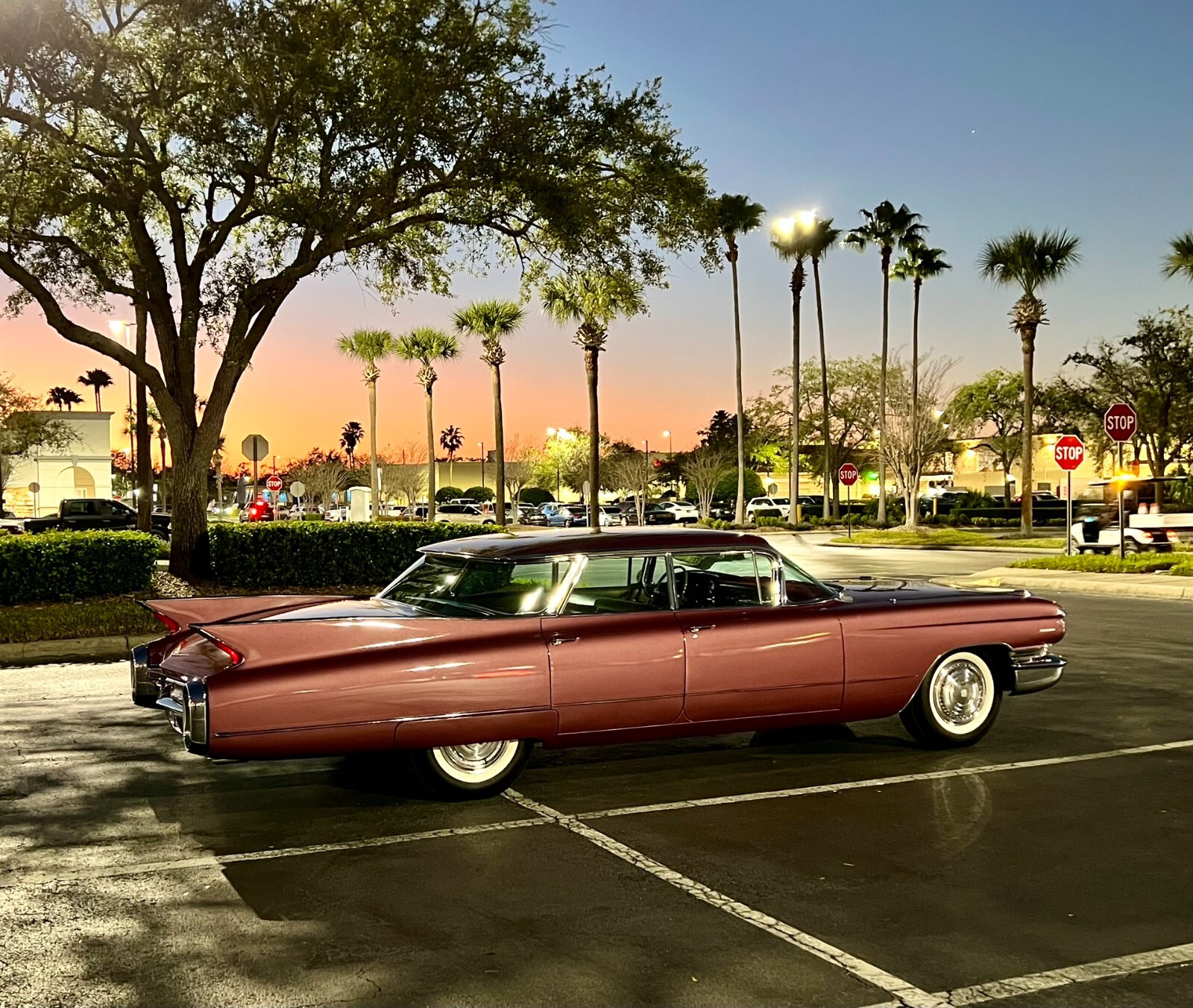 Cadillac-Series-Sixty-Two-Four-Window-Sedan-6239A-1960-Sedan