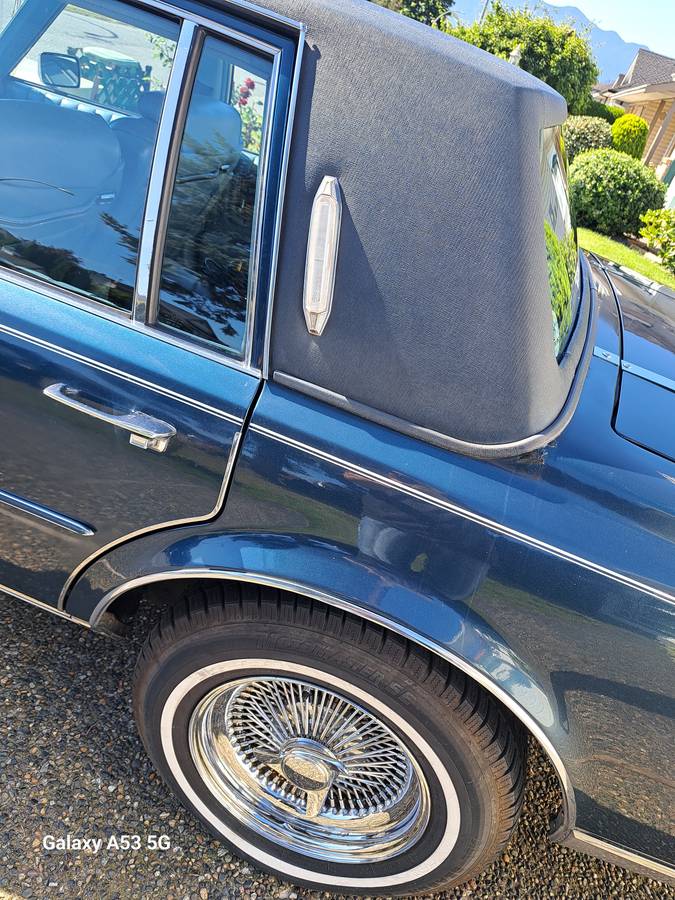 Cadillac-Seville-1977-blue-4