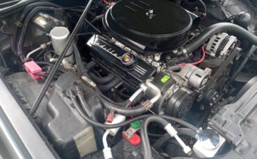Cadillac-Seville-1983-black-4