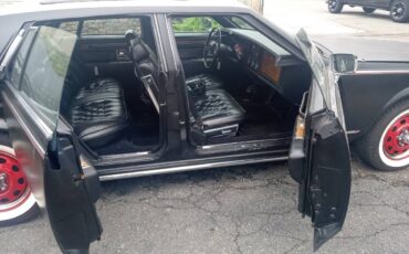 Cadillac-Seville-1983-black-6