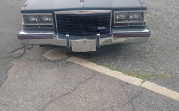 Cadillac-Seville-1983-black-9