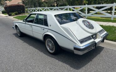 Cadillac-Seville-1984-Sedan-1