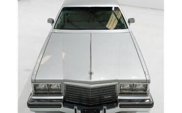 Cadillac-Seville-1984-Sedan-10