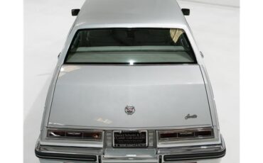 Cadillac-Seville-1984-Sedan-11