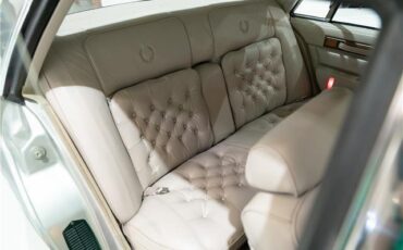 Cadillac-Seville-1984-Sedan-18