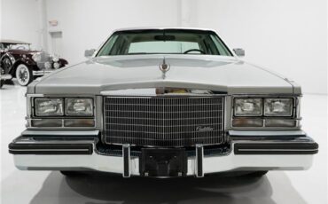 Cadillac-Seville-1984-Sedan-2