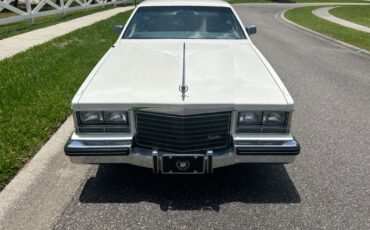 Cadillac-Seville-1984-Sedan-25