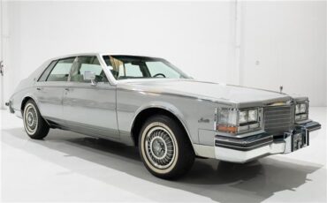 Cadillac-Seville-1984-Sedan-3