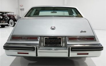 Cadillac-Seville-1984-Sedan-6