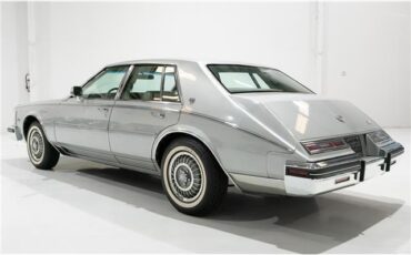 Cadillac-Seville-1984-Sedan-7