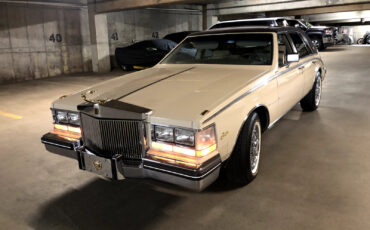 Cadillac-Seville-1985-Sedan-10