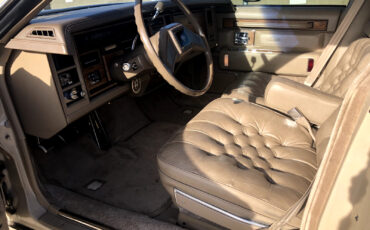 Cadillac-Seville-1985-Sedan-13