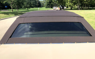 Cadillac-Seville-1985-Sedan-28
