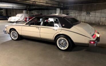 Cadillac-Seville-1985-Sedan-4
