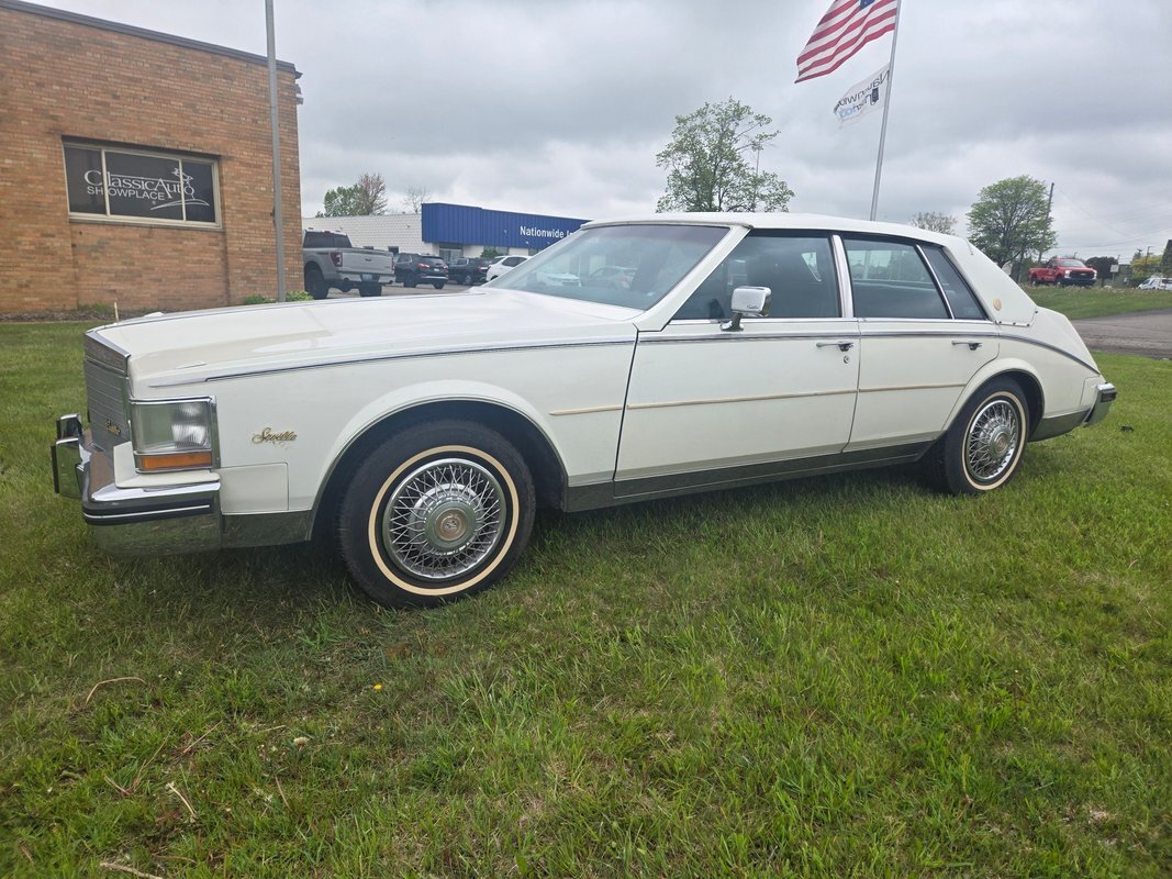 Cadillac Seville 1985 --