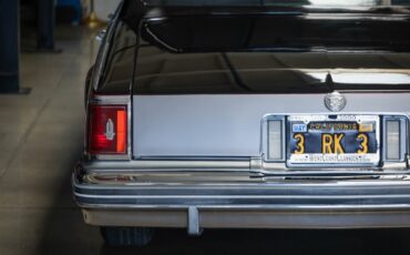 Cadillac-Seville-Elegante-1979-4-Door-Sedan-17