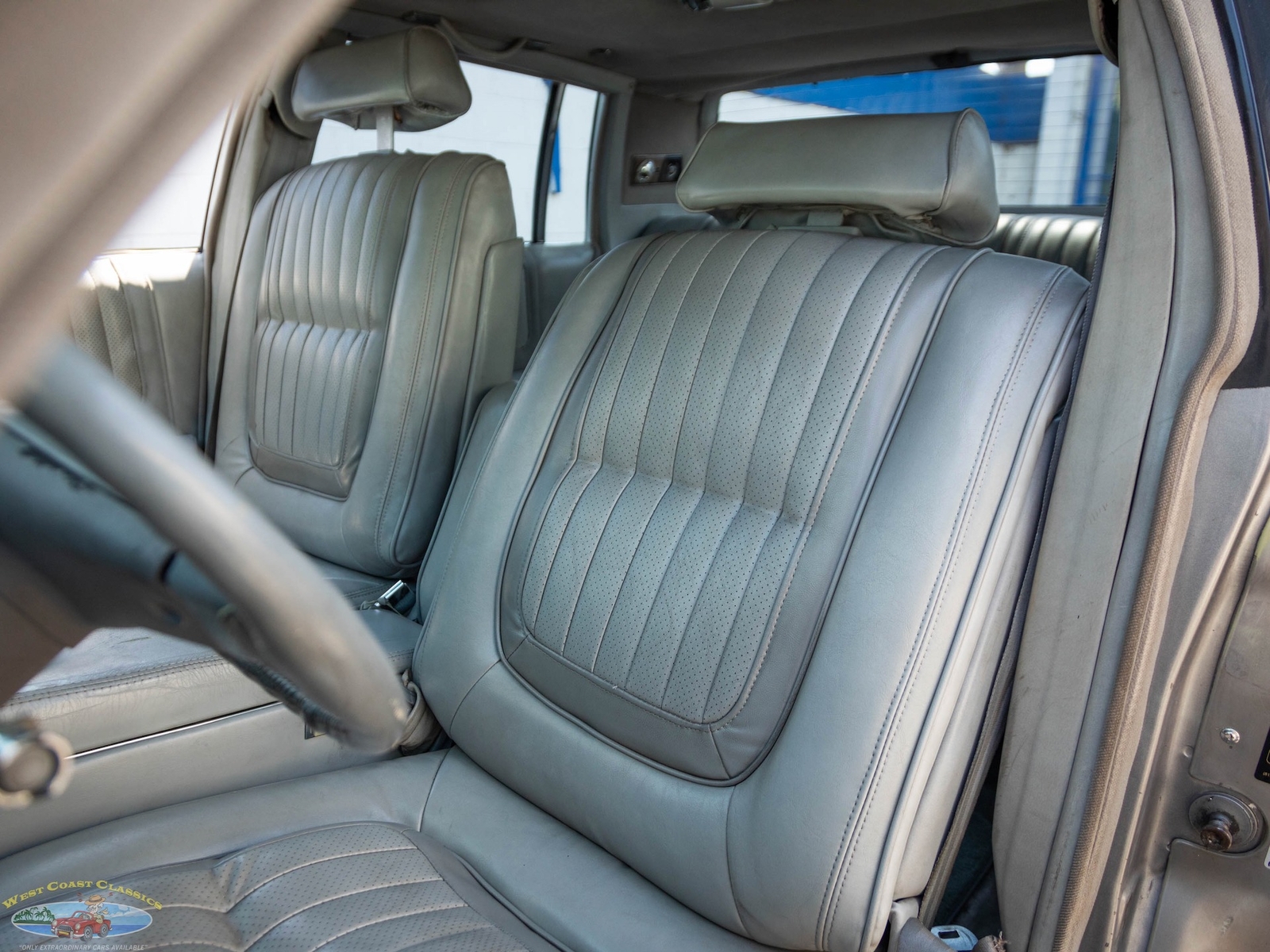 Cadillac-Seville-Elegante-1979-4-Door-Sedan-26