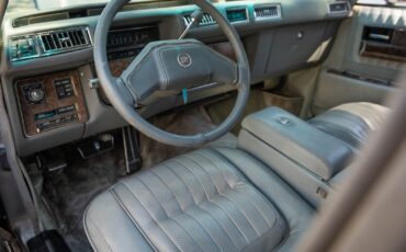 Cadillac-Seville-Elegante-1979-4-Door-Sedan-31