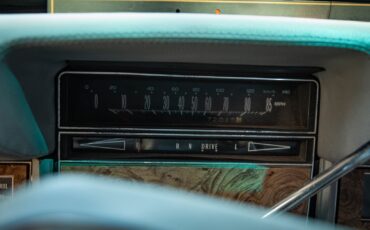 Cadillac-Seville-Elegante-1979-4-Door-Sedan-35