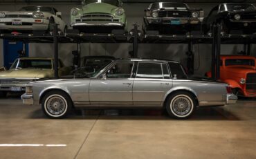 Cadillac-Seville-Elegante-1979-4-Door-Sedan-5