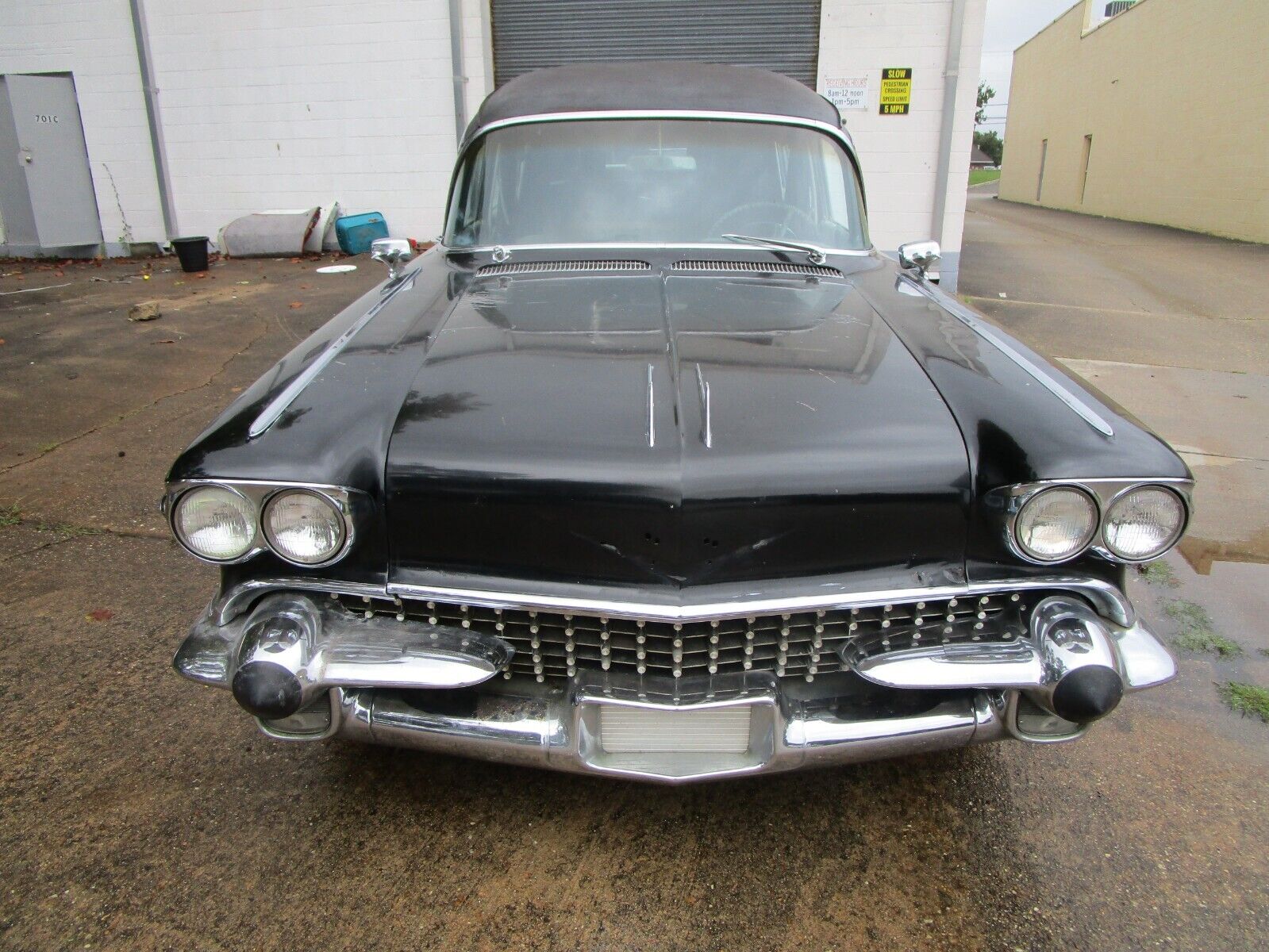 Cadillac-Superior-1958-Hearse-11