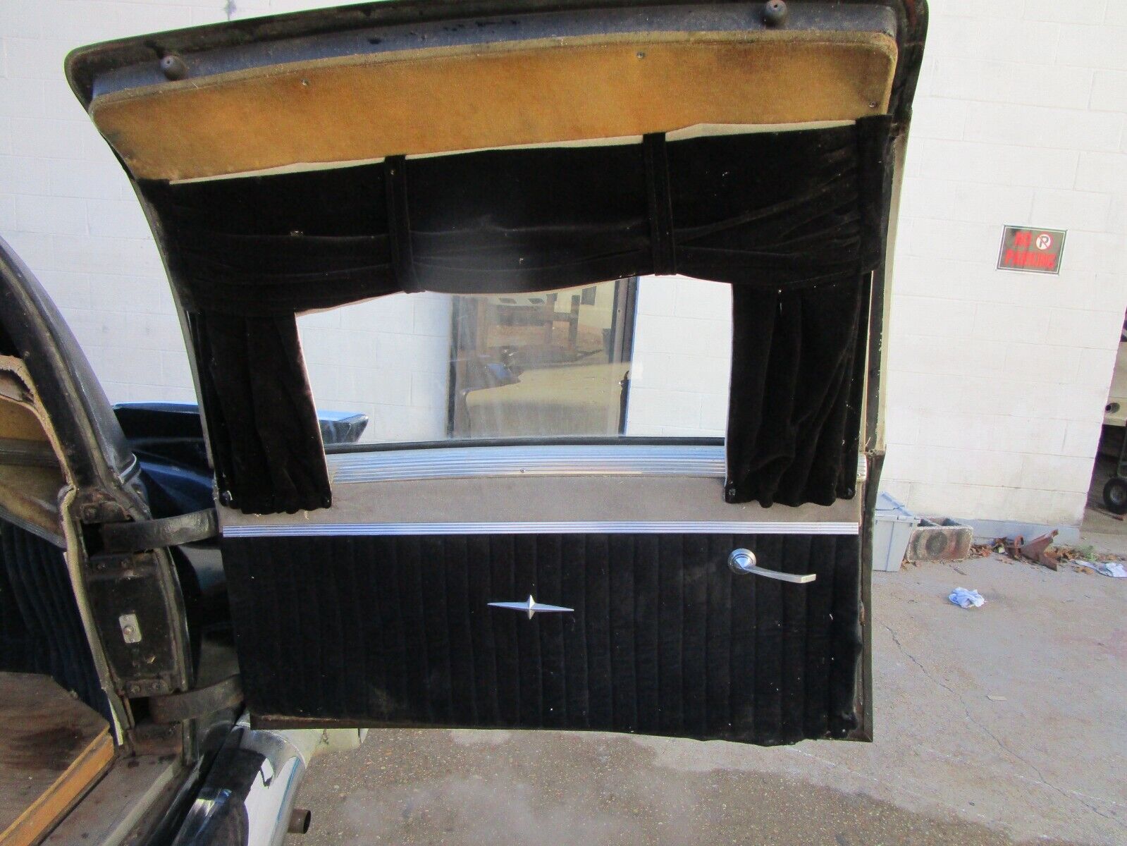 Cadillac-Superior-1958-Hearse-25
