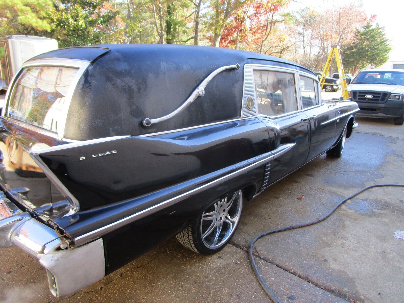 Cadillac-Superior-1958-Hearse-5