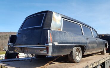 Cadillac-hearse-1970-3