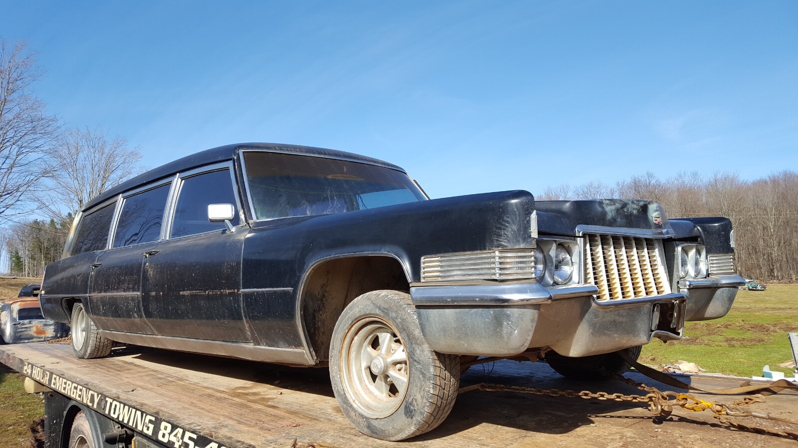 Cadillac-hearse-1970